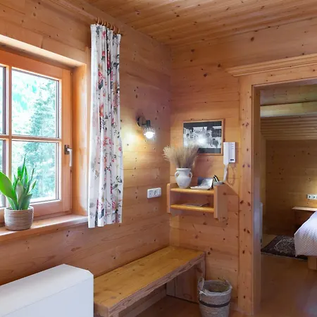 Strolz Appartement *